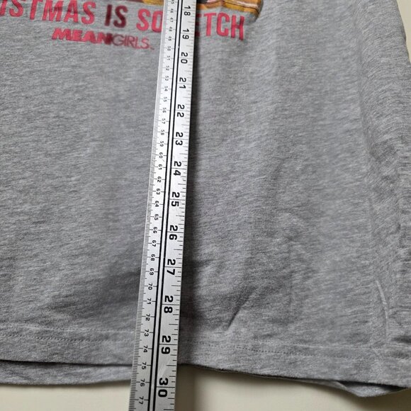 Mean Girls Christmas is So Fetch T-Shirt Women's XL Gray Graphic Print Casual - Picture 4 of 8